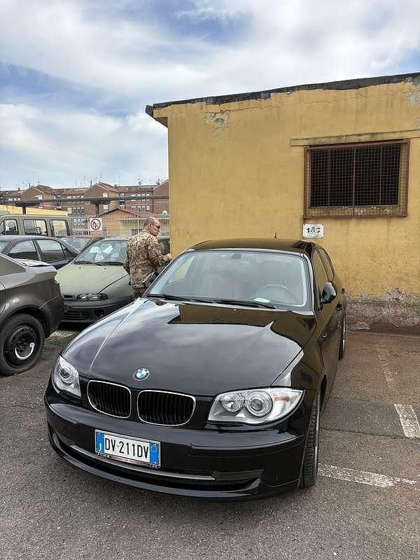 Usata BMW 120 177 CV (130 kW) 2009 Utilitaria