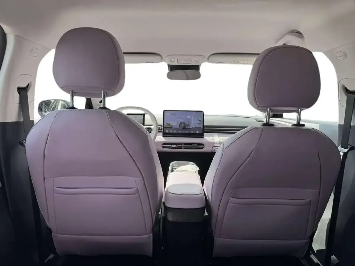 Ny DongFeng Box 38 kW (52 HK) 2026 Vit Halvkombi