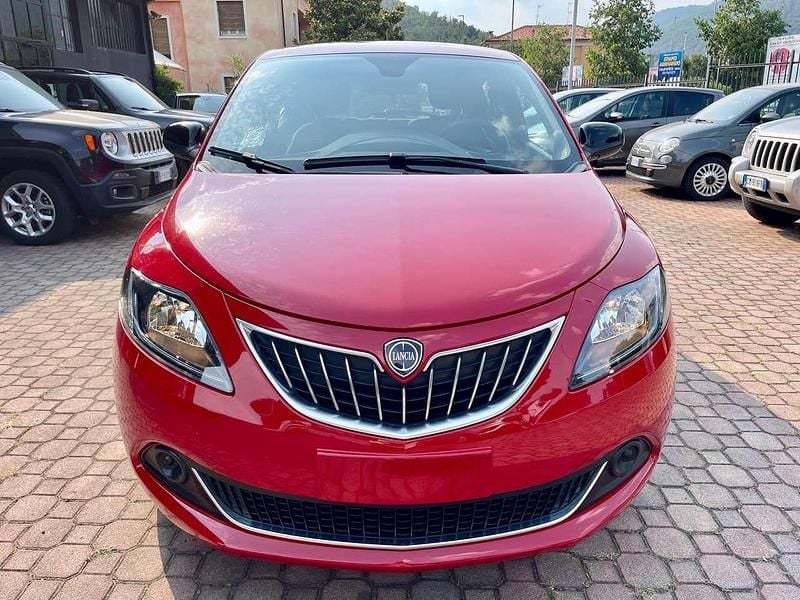 Usata Lancia Ypsilon Gold 69 CV (50 kW) 2021 Rosso Utilitaria