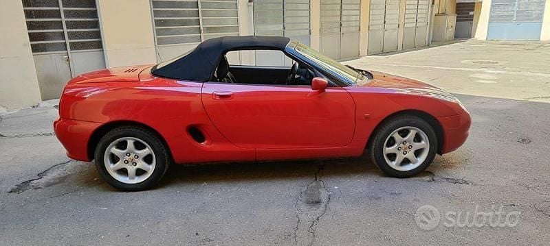 Usata MG F 120 CV (88 kW) 1998 Rosso pastello Cabrio