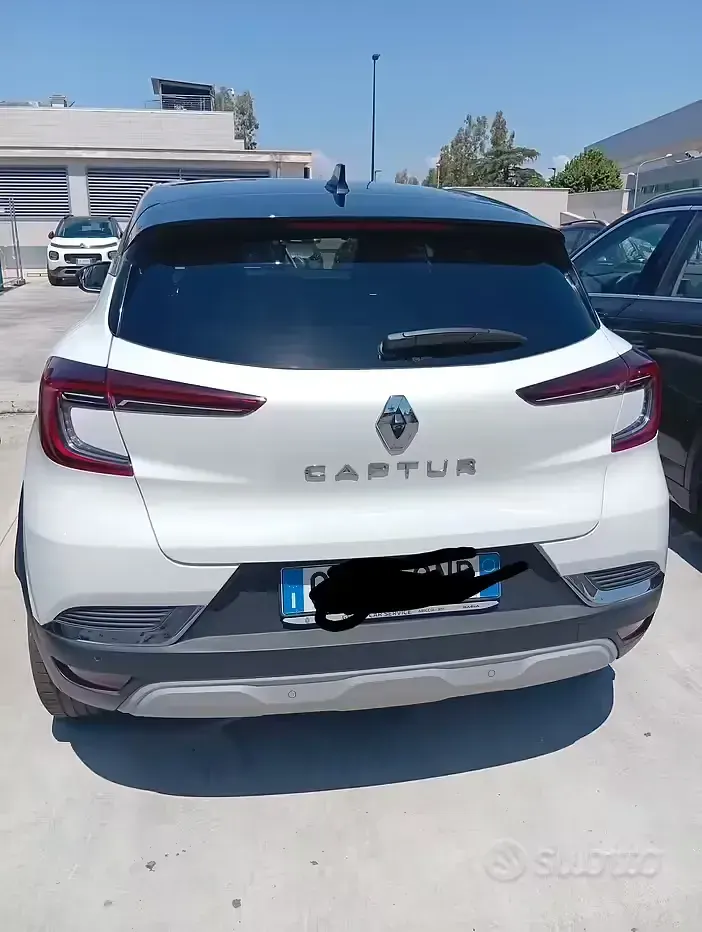 Usata Renault Captur 101 CV (74 kW) 2023 SUV
