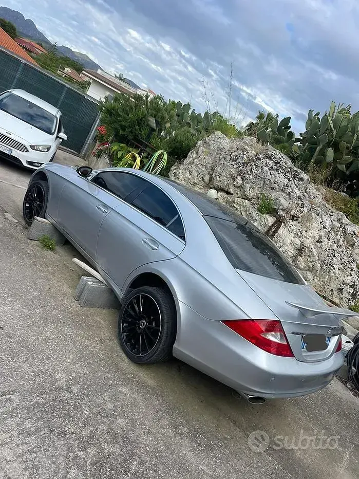 Usata Mercedes CLS350 272 CV (200 kW) 2006 Coupé