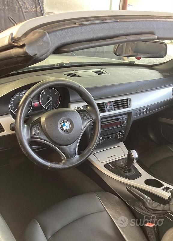 Usata BMW 320 2010 Bianco Cabrio