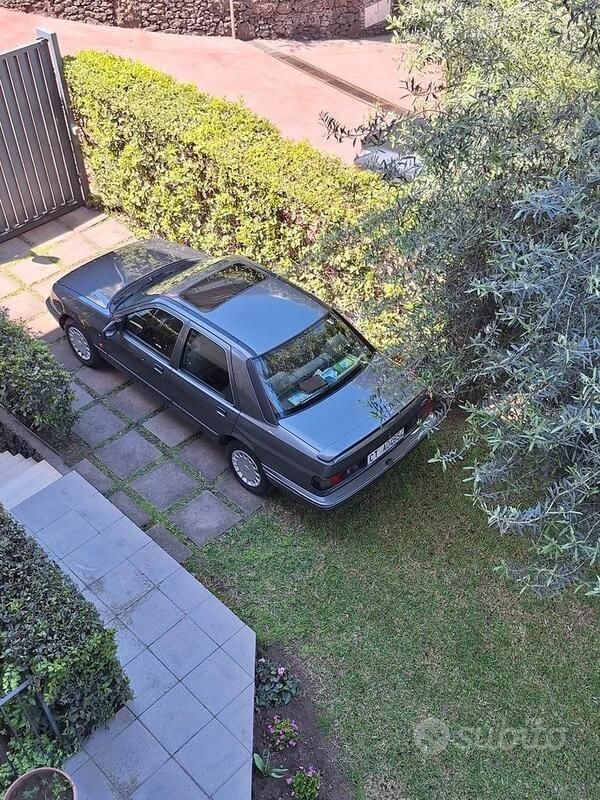 Usata Ford Sierra Ghia 122 CV (89 kW) 1992 Grigio Berlina