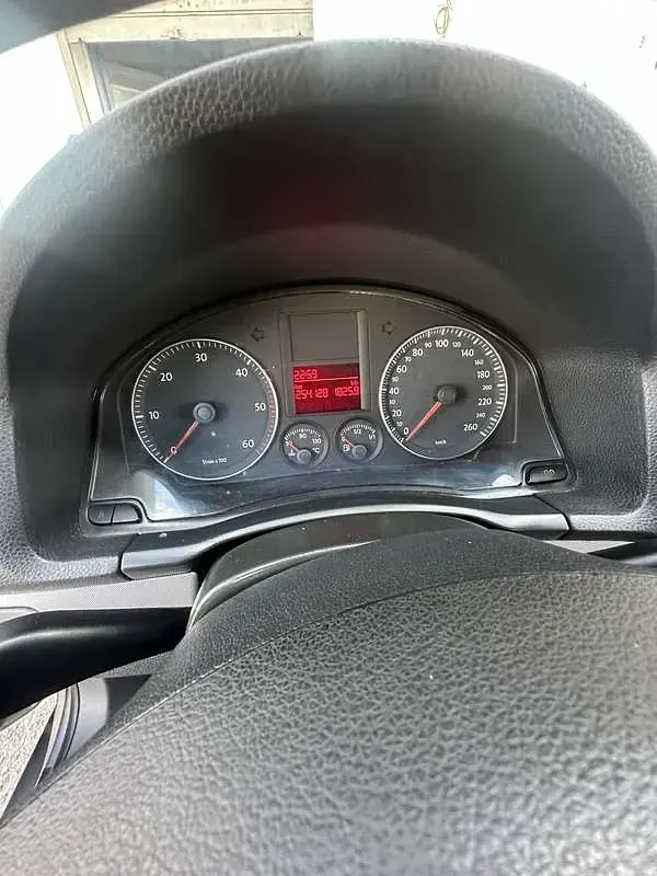 Usata VW Golf IV Goal 105 CV (77 kW) 2006 Berlina