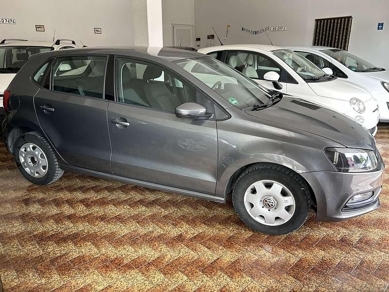 Usata VW Polo Trendline 60 CV (44 kW) 2017 Grigio Berlina