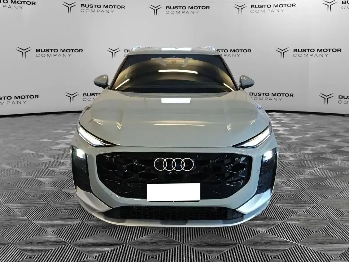 Nuova Audi Q3 S-Line 150 CV (110 kW) 2026 Grigio SUV