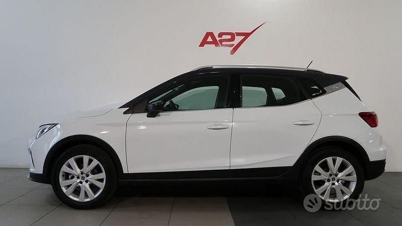 Begagnad Seat Arona Xperience 110 HK (80 kW) 2024 Vit SUV