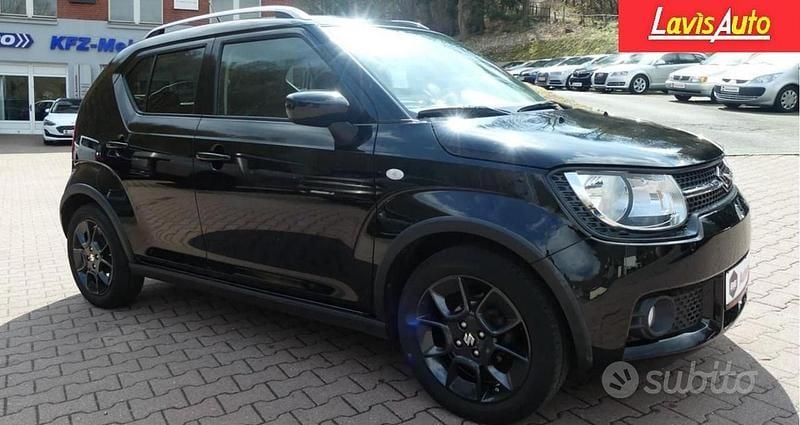 Usado Suzuki Ignis 90 CV (66 kW) 2017 Negro SUV