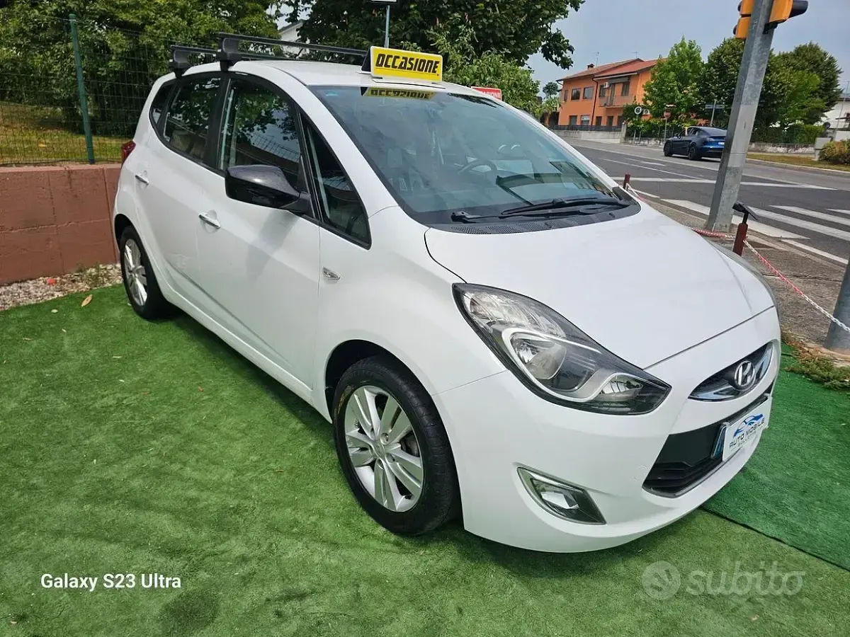 Usata Hyundai ix20 Comfort 90 CV (66 kW) 2011 Bianco Utilitaria