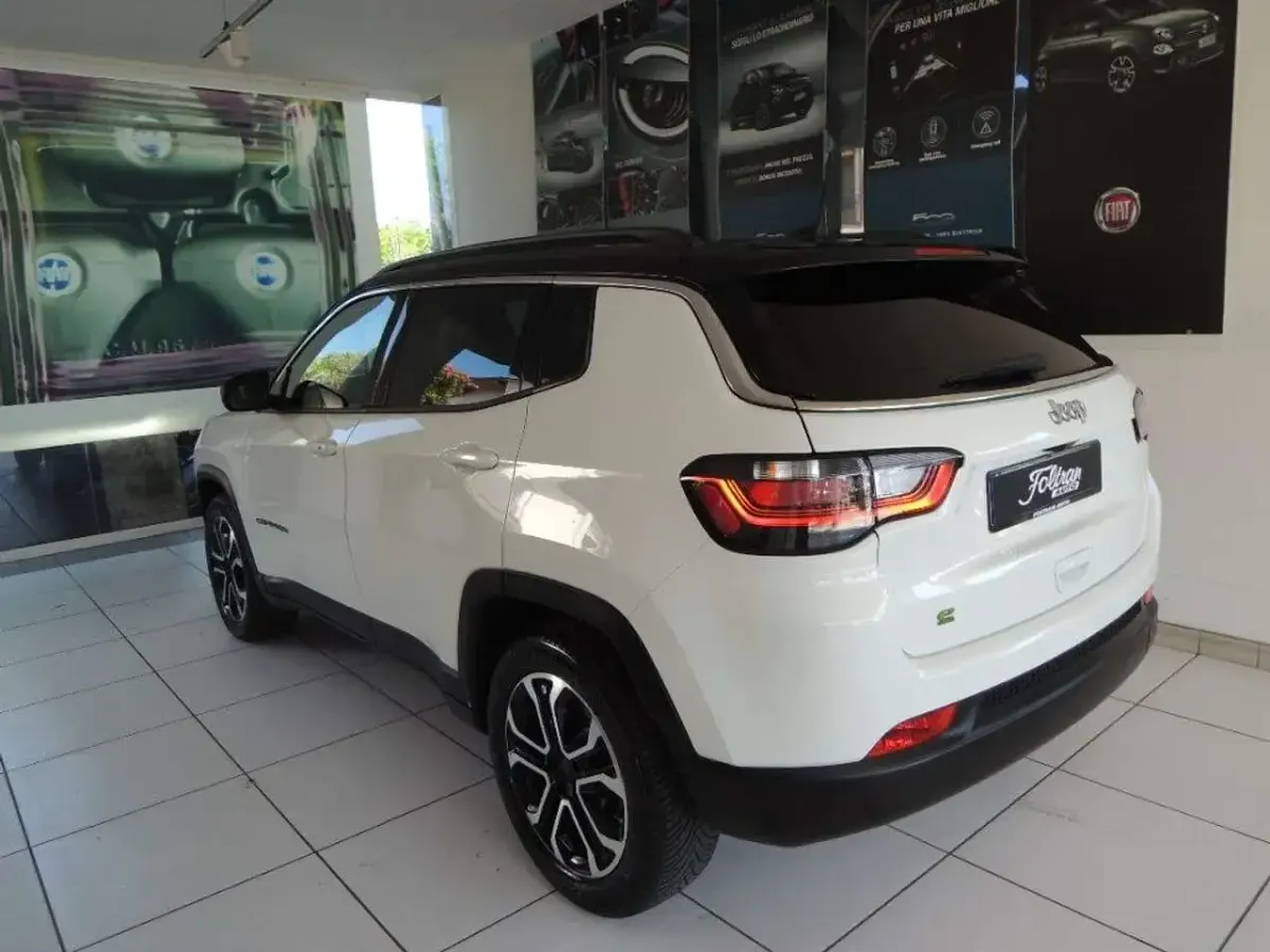 Usata Jeep Compass Limited 131 CV (96 kW) 2023 Bianco/tetto nero SUV