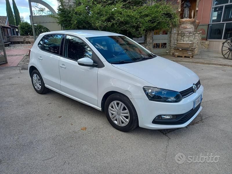 Usata VW Polo Trendline 75 CV (55 kW) 2015 Bianco Berlina