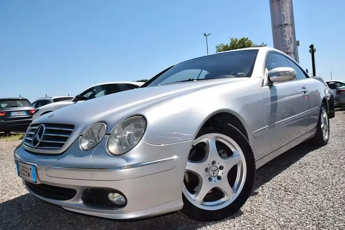 Usata Mercedes CL500 306 CV (225 kW) 2003 Grigio Coupé