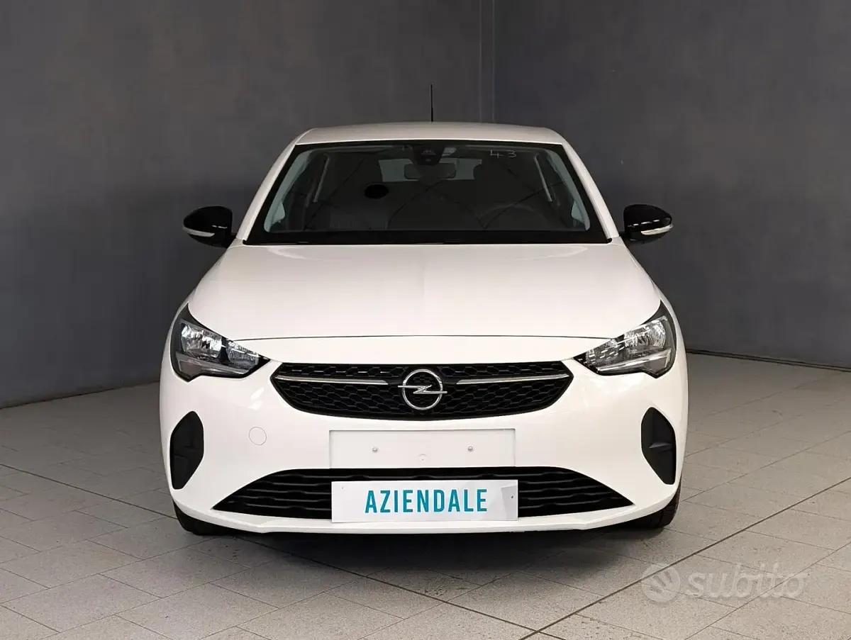 Usado Opel Corsa Edition 75 HP (55 kW) 2022 Branco Sedan