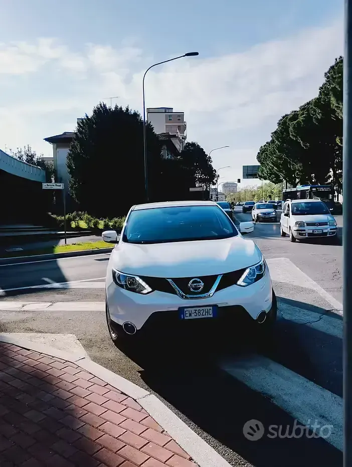Usata Nissan Qashqai 110 CV (80 kW) 2014 Bianco SUV