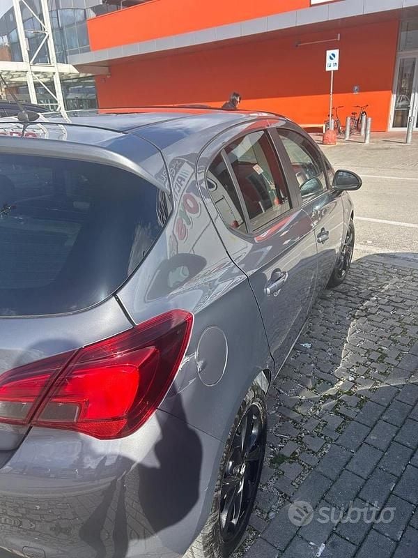 Usata Opel Corsa 2016 Grigio Utilitaria