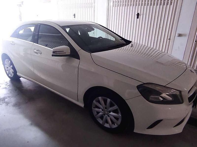 Usata Mercedes A160 Business 90 CV (66 kW) 2016 Bianco Berlina