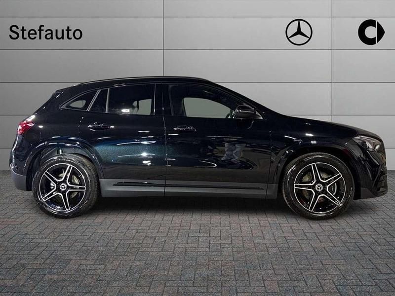 Nuova Mercedes GLA200 AMG line 150 CV (110 kW) 2026 Nero cosmo SUV