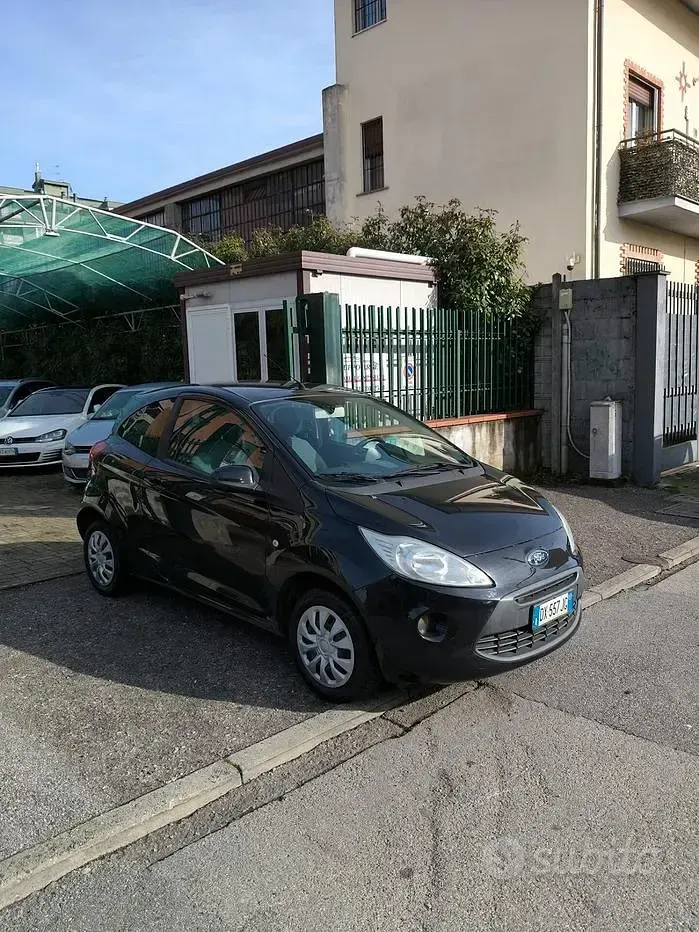 Usata Ford Ka Titanium 75 CV (55 kW) 2009 Nero Utilitaria