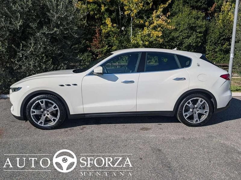 Usata Maserati Levante 349 CV (256 kW) 2019 Bianco SUV