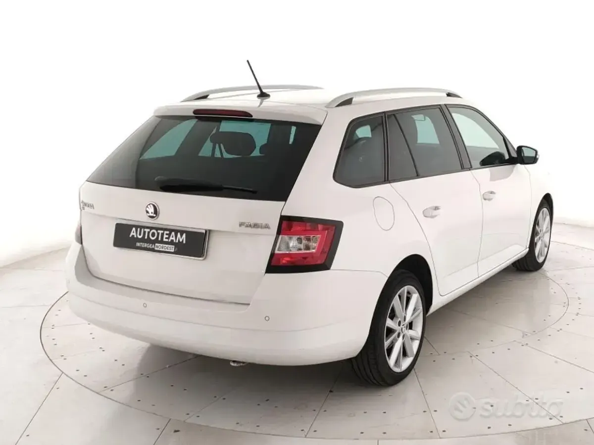 Usata Skoda Fabia Ambition 75 CV (55 kW) 2017 Bianco Station wagon