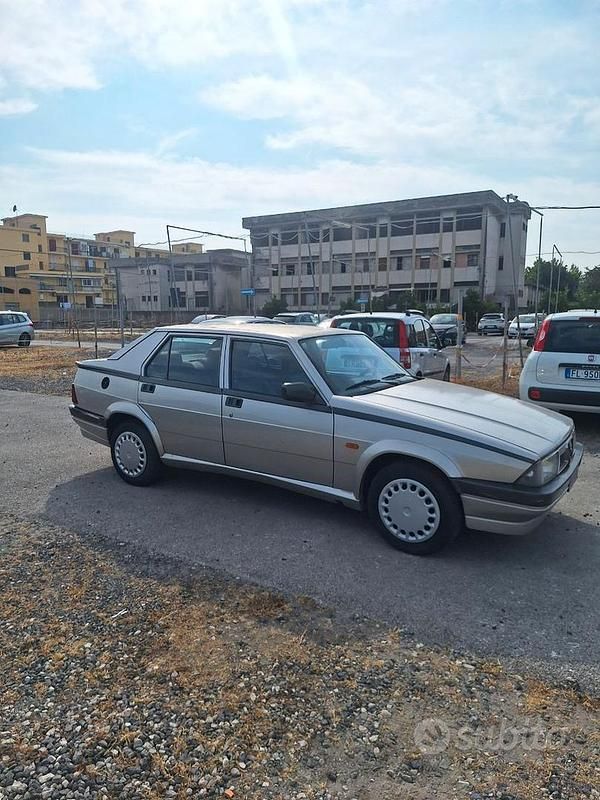 Usata Alfa Romeo 75 1990 Berlina