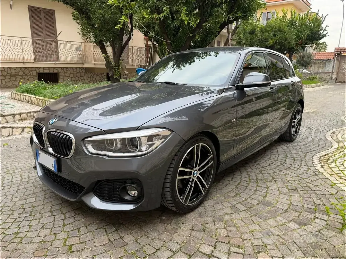 Usata BMW 118 M Sport 150 CV (110 kW) 2019 Grigio Utilitaria