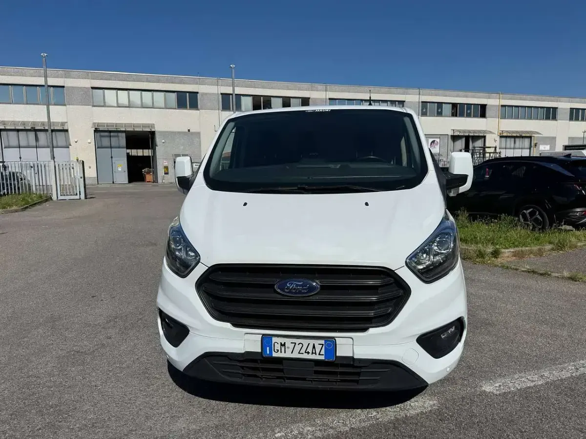 Usata Ford Transit Custom 131 CV (96 kW) 2023 Bianco Furgone