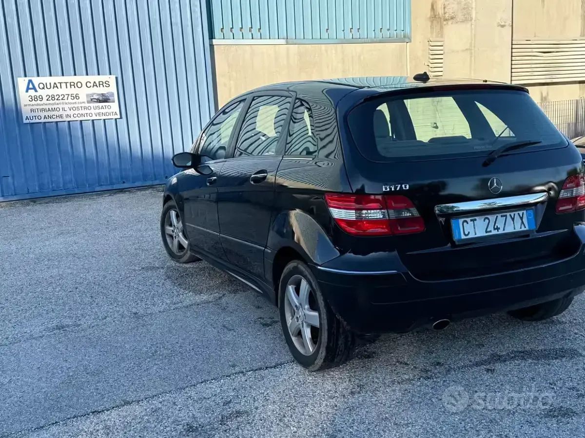 Usata Mercedes B150 95 CV (69 kW) 2006 Nero Monovolume