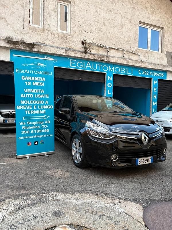 Second-hand Renault Clio IV 73 CP (53 kW) 2013 Negru Berlinǎ