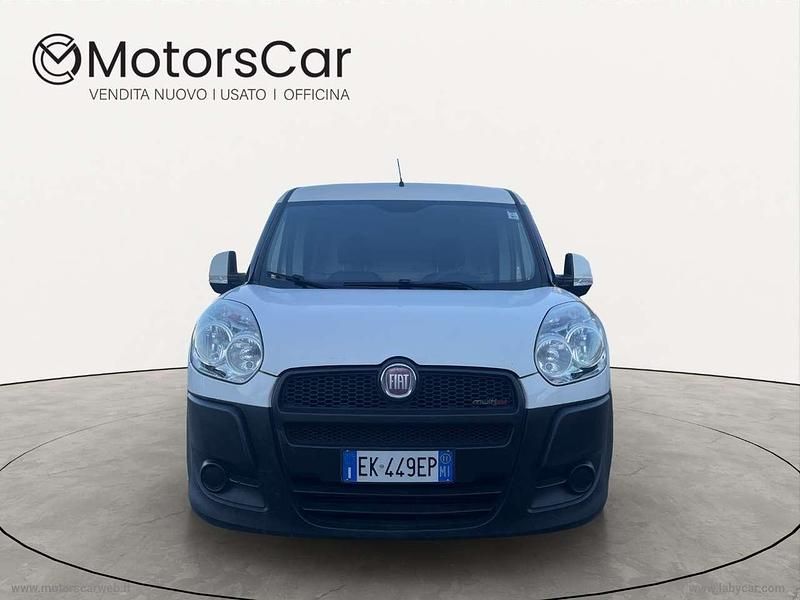 Usata Fiat Doblò 90 CV (66 kW) 2011 Bianco Monovolume