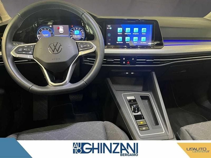 Usata VW Golf VIII Life 110 CV (80 kW) 2024 Argento Berlina