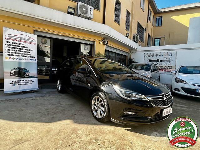 Usata Opel Astra Dynamic 110 CV (80 kW) 2018 Nero metallizzato Station wagon