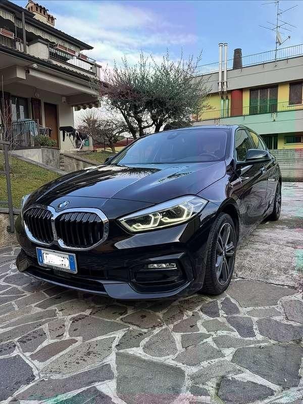 Usata BMW 118 Sport Line 136 CV (100 kW) 2021 Utilitaria
