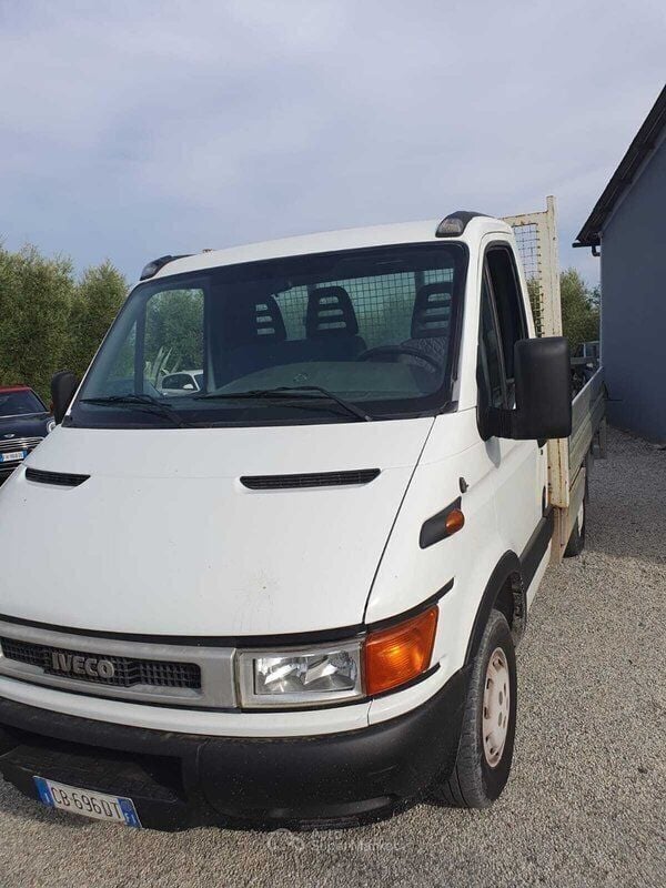 Usata Iveco Daily 90 CV (66 kW) 2002