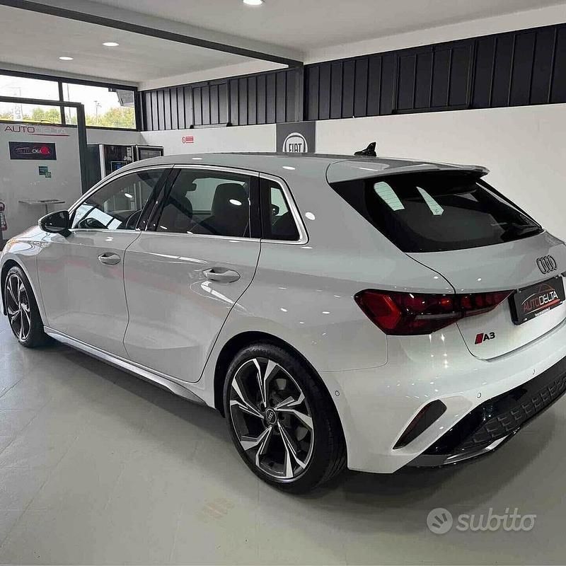 Usata Audi A3 150 CV (110 kW) 2024 Bianco Berlina