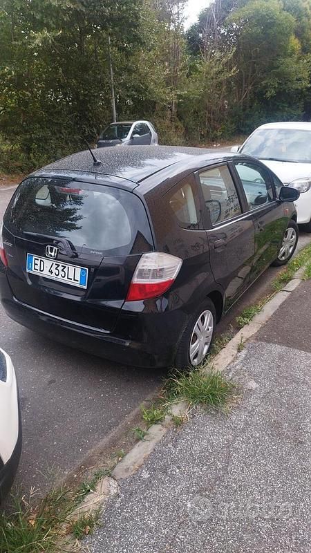 Usata Honda Jazz 90 CV (66 kW) 2010 Nero Utilitaria