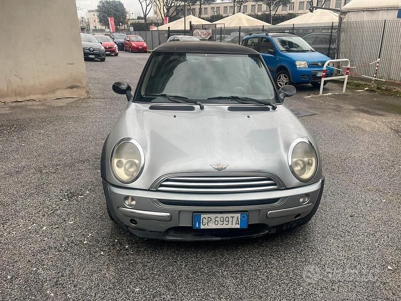Grigio Usata 2004 Mini One D Due volumi | 1390 € (Buon prezzo) - Immagine 1/4