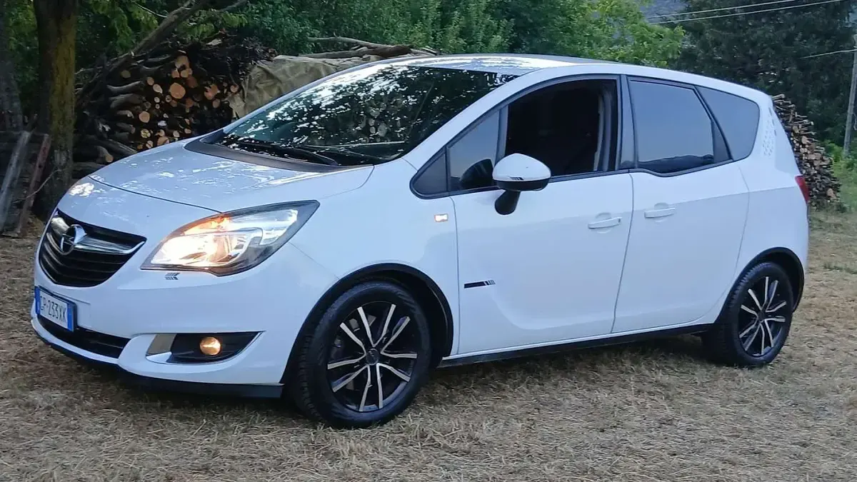 Usata Opel Meriva S 95 CV (69 kW) 2017 Monovolume