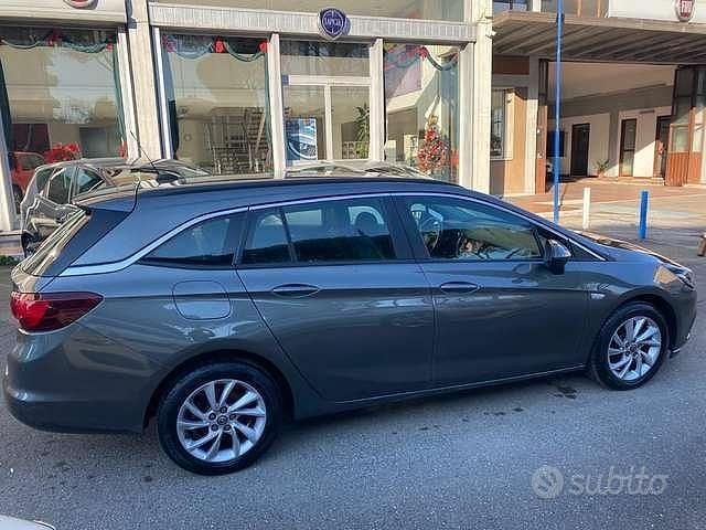 Usata Opel Astra 110 CV (80 kW) 2019 Grigio Station wagon