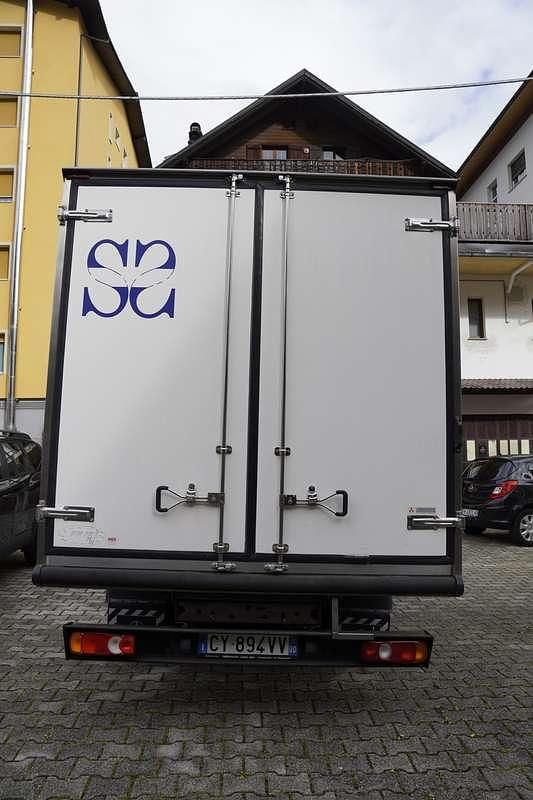 Usata Mitsubishi Canter 125 CV (91 kW) 2006 Furgone