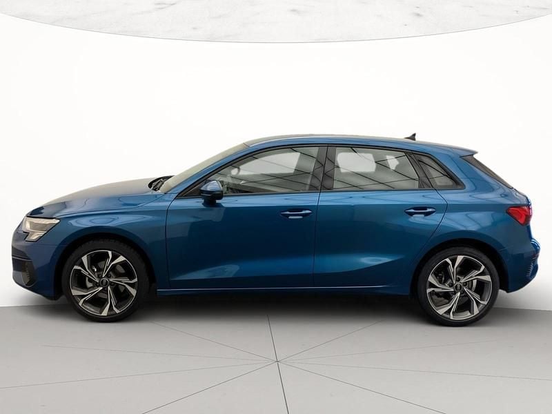 Usata Audi A3 Business 150 CV (110 kW) 2023 Blu atollo metallizzato Berlina