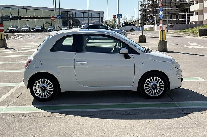 Usata Fiat 500 Pop 69 CV (50 kW) 2011 Bianco Utilitaria