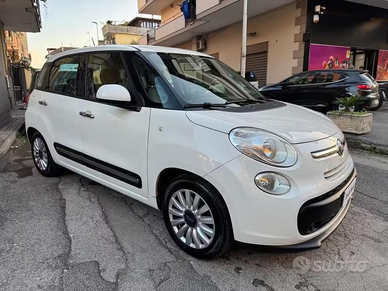 Usata Fiat 500L Lounge 120 CV (88 kW) 2015 Bianco Monovolume
