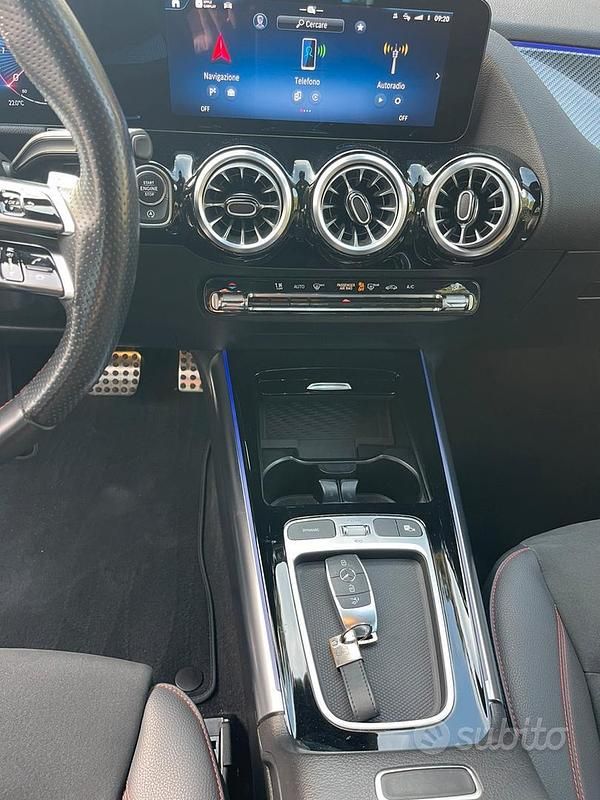 Usata Mercedes GLA200 Advanced Plus 163 CV (119 kW) 2023 Nero SUV