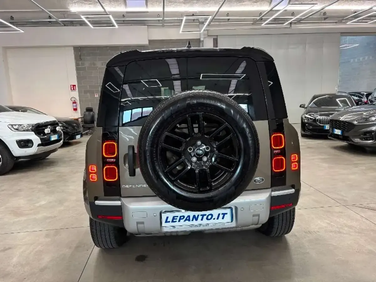 Usata Land Rover Defender S 239 CV (175 kW) 2021 Marrone SUV