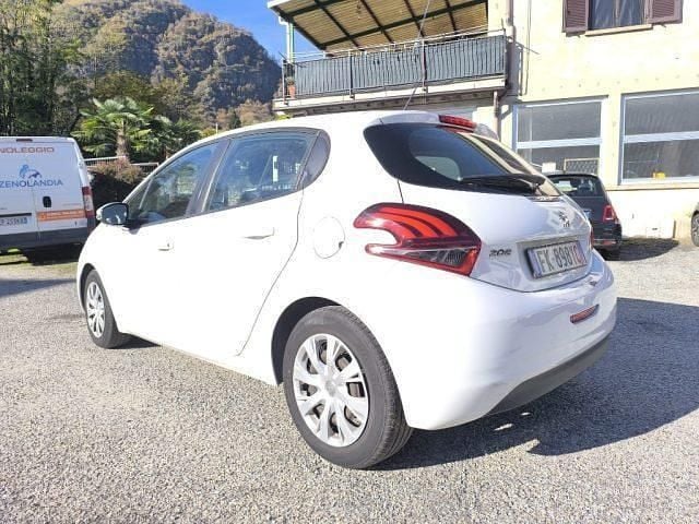 Usata Peugeot 208 Active 75 CV (55 kW) 2017 Bianco Utilitaria