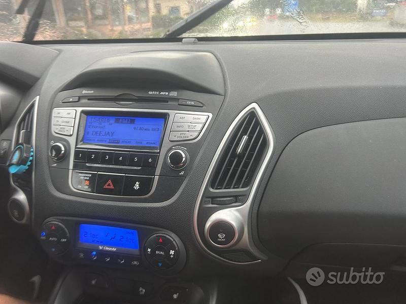 Usata Hyundai ix35 135 CV (99 kW) 2011 Bianco SUV