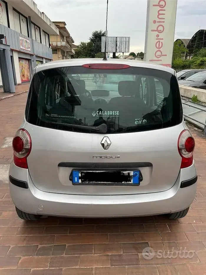 Usata Renault Modus 85 CV (62 kW) 2007 Grigio Monovolume