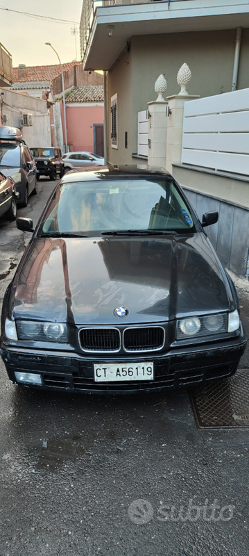 Usato 1993 BMW 316 1.6 Benzin 102 CV (1.999 €)